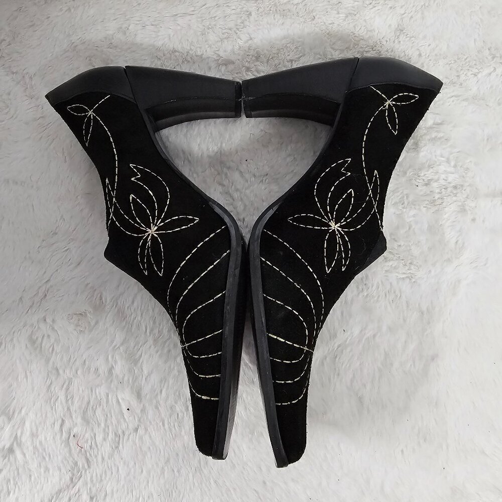 Matisse Pumps Black Suede Embroidered Goth Grunge Boho 10M - Picture 10 of 16